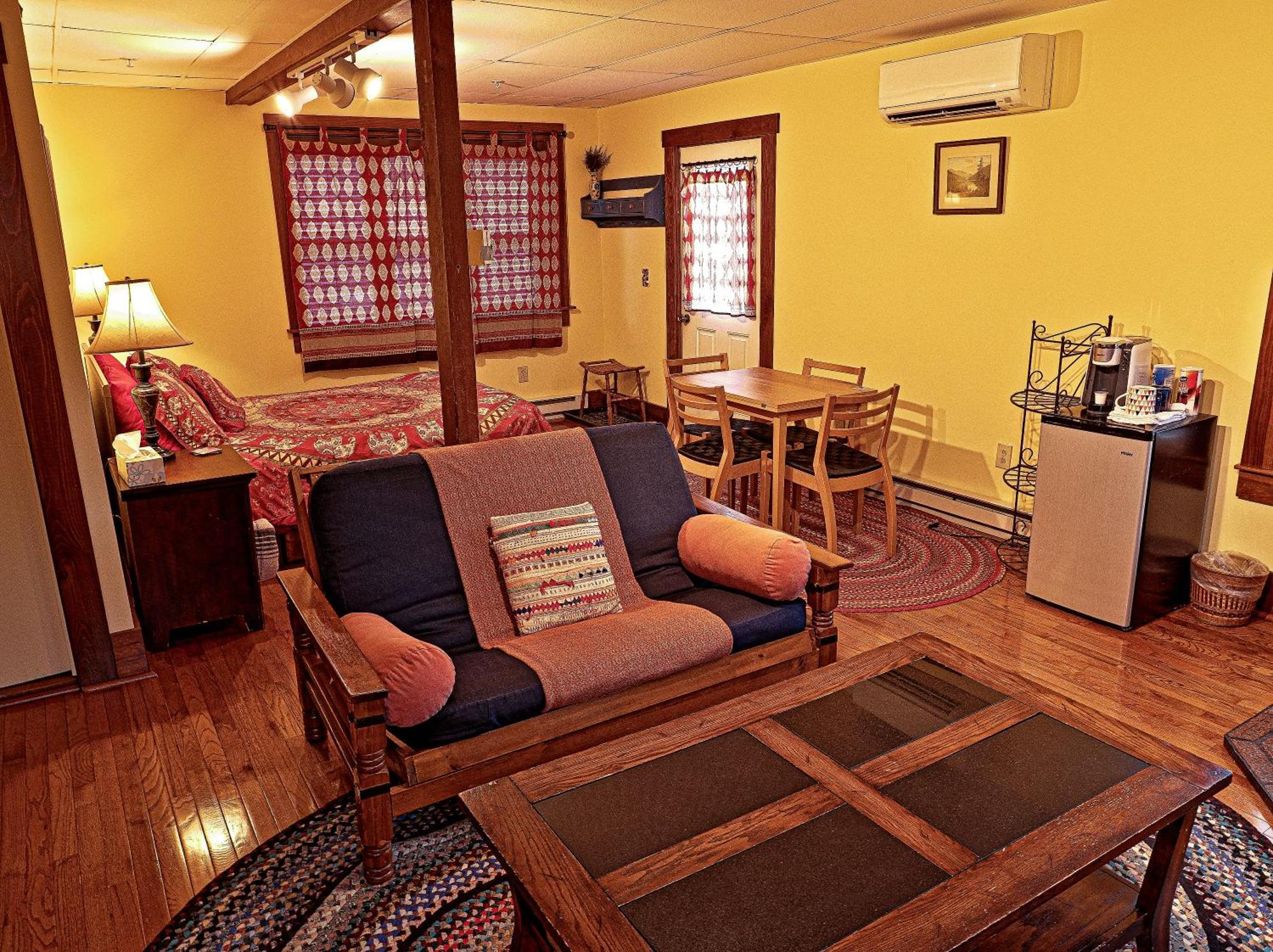 The Notch Hostel นอร์ธวูดสต็อก ภายนอก รูปภาพ